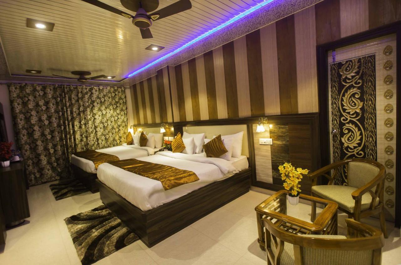 Hotel Kings Regency Drang Buitenkant foto